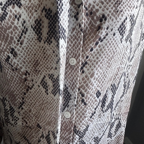 Express Snakeskin Print Button-Down Tunic Shirt - XS - NWT - Picture 6 of 8